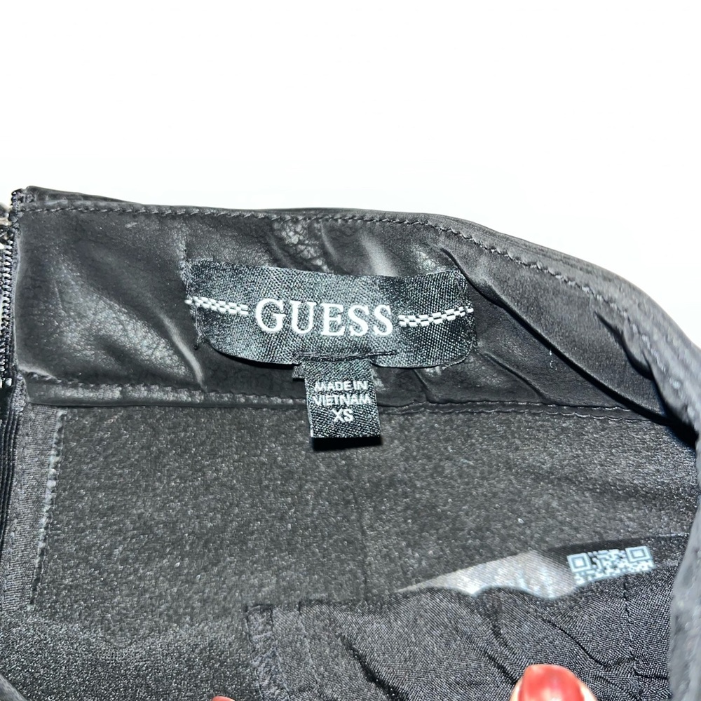 Guess skort. - Picture 3 of 4